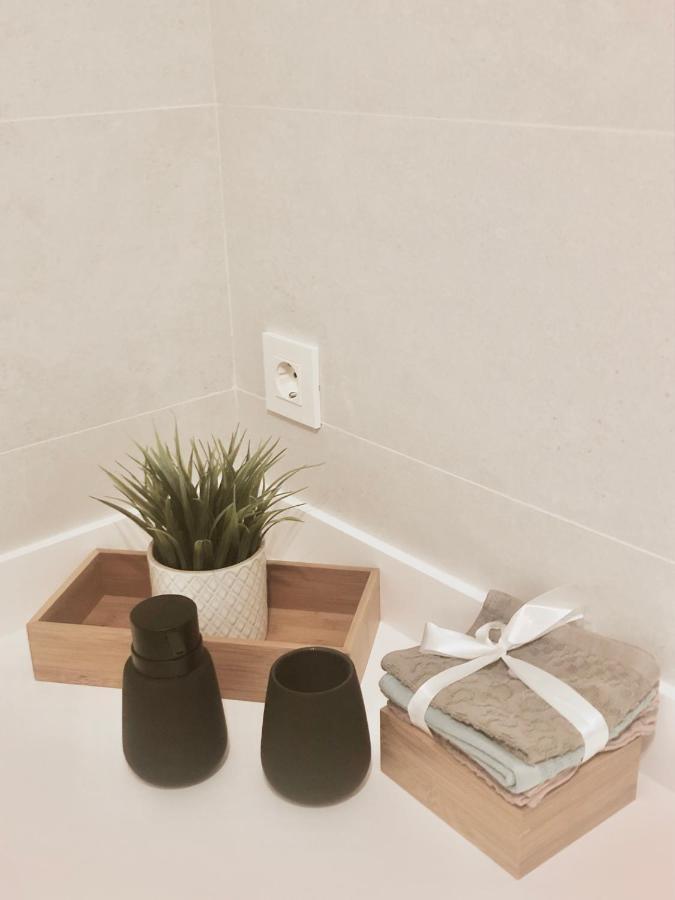 Precioso Piso Monzon Terraza, Parking,Piscina,Zona De Juegos Apartman Kültér fotó