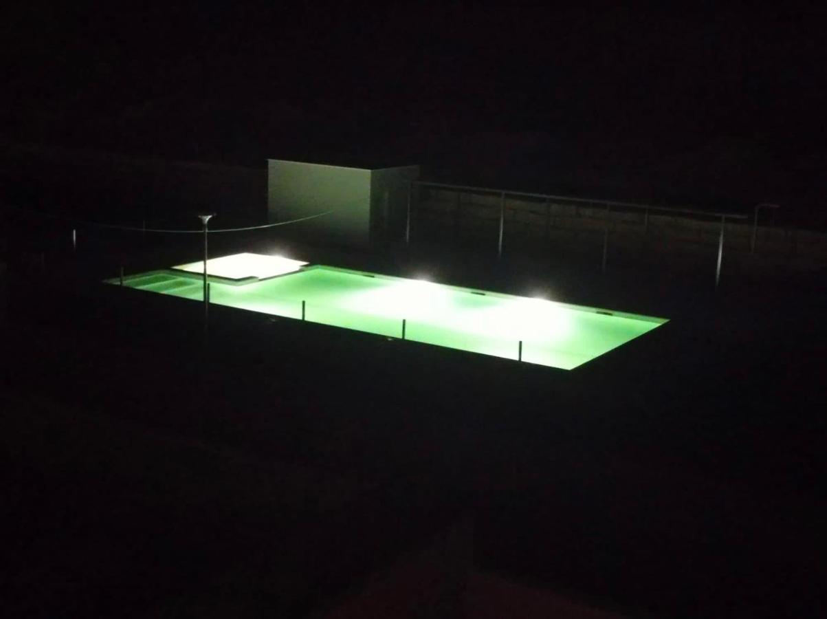 Precioso Piso Monzon Terraza, Parking,Piscina,Zona De Juegos Apartman Kültér fotó