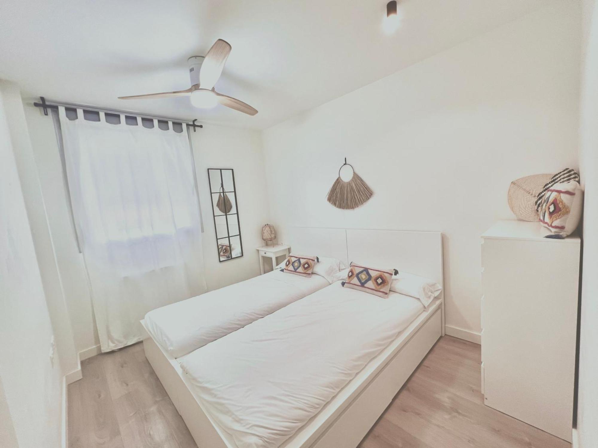 Precioso Piso Monzon Terraza, Parking,Piscina,Zona De Juegos Apartman Kültér fotó